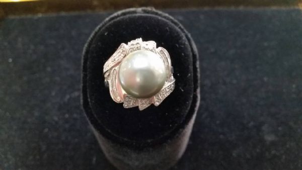珍珠鑽石戒指